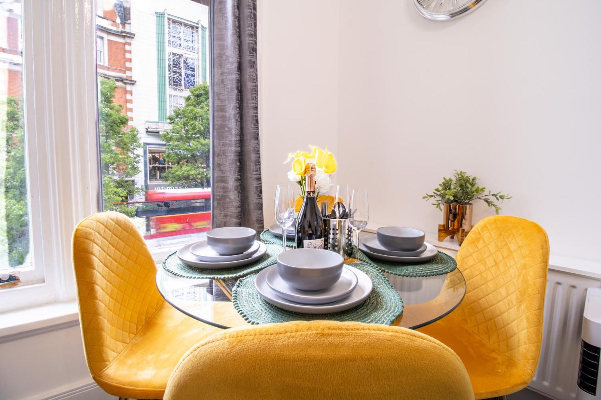 Appartamento Oxford Street Chic Retreat - Unparalleled Elegance And Urban Comfort! Gc1 Londra