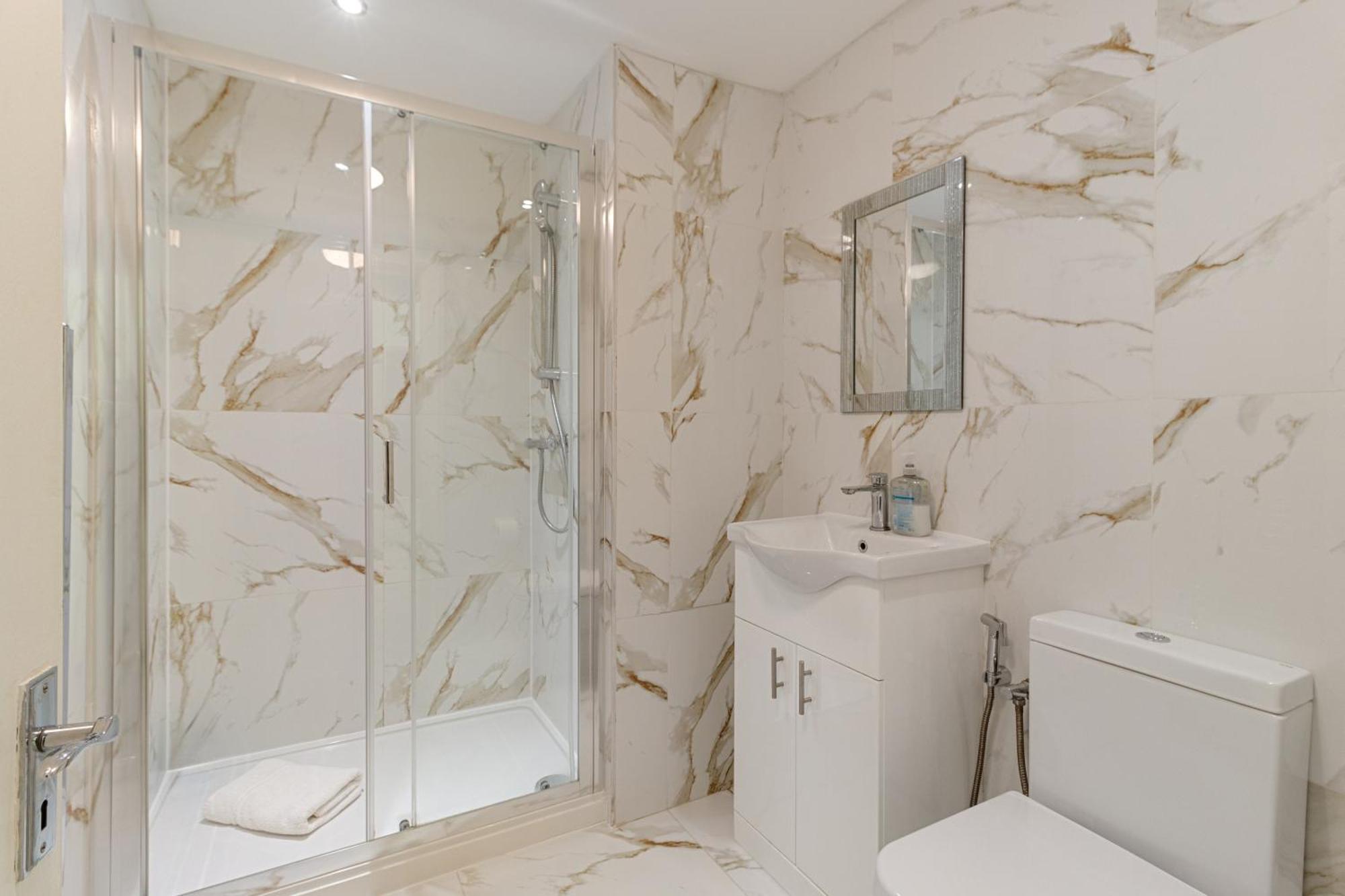 Oxford Street Chic Retreat - Unparalleled Elegance And Urban Comfort! Gc1 * Лондон